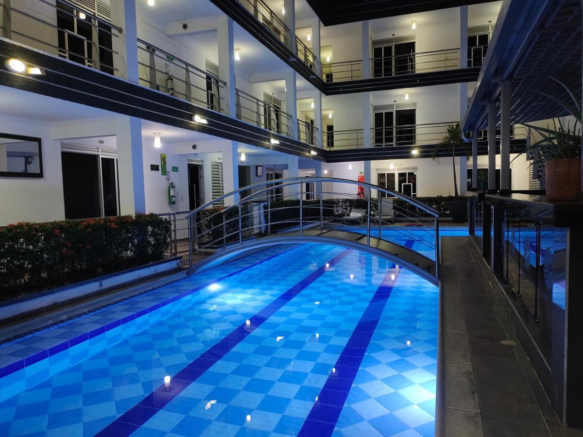 Confort Plaza Hotel Villavicencio Exteriör bild