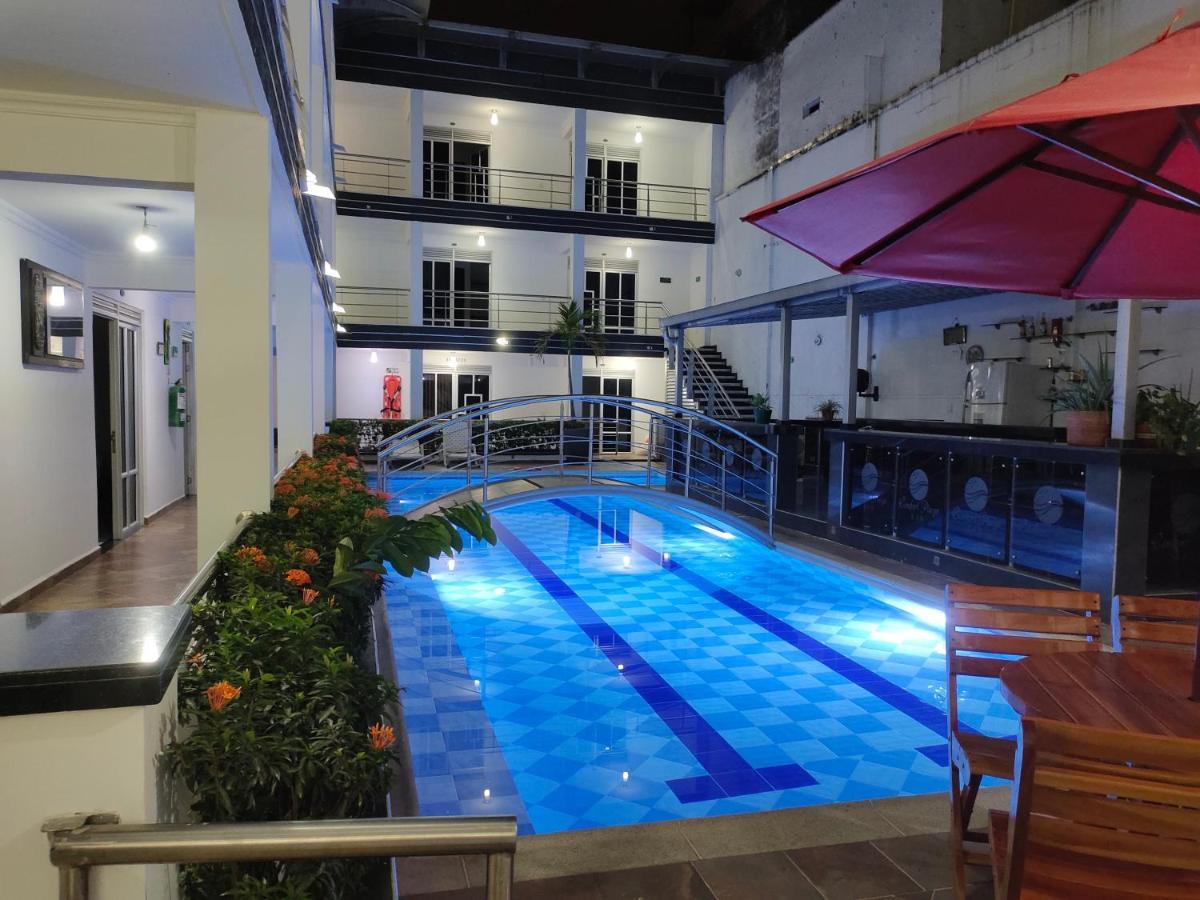 Confort Plaza Hotel Villavicencio Exteriör bild