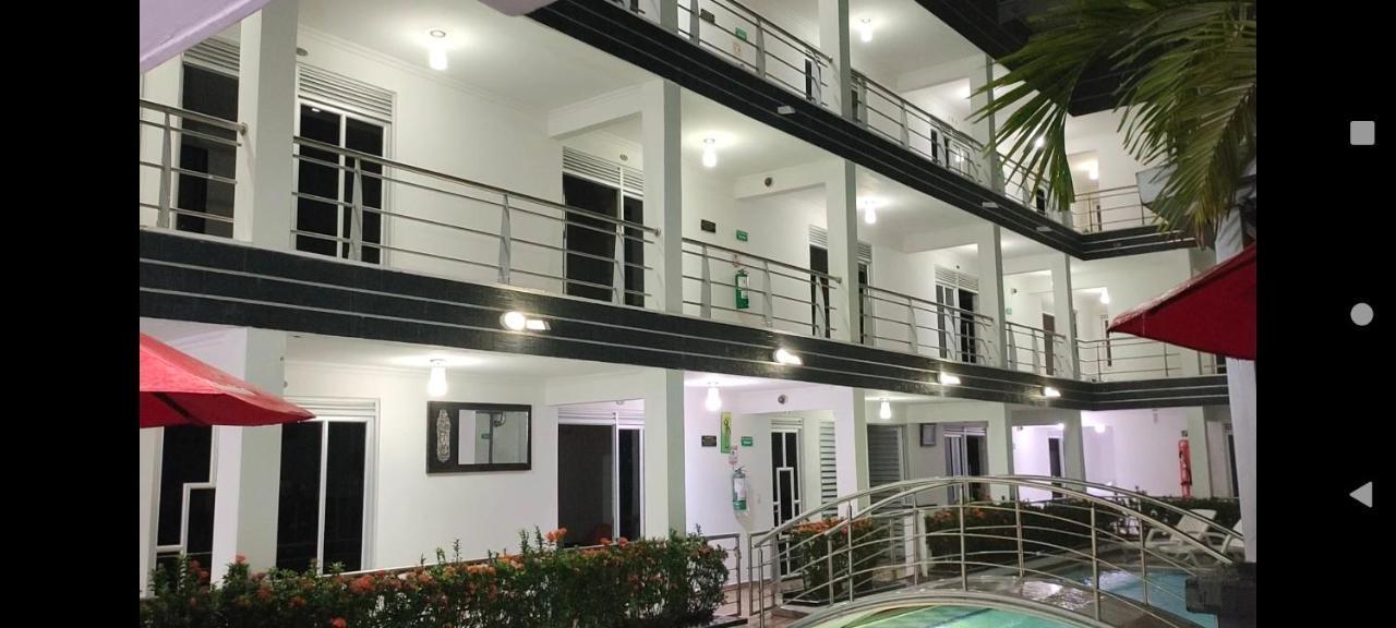 Confort Plaza Hotel Villavicencio Exteriör bild