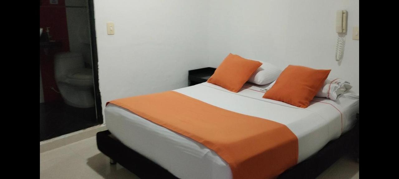 Confort Plaza Hotel Villavicencio Exteriör bild