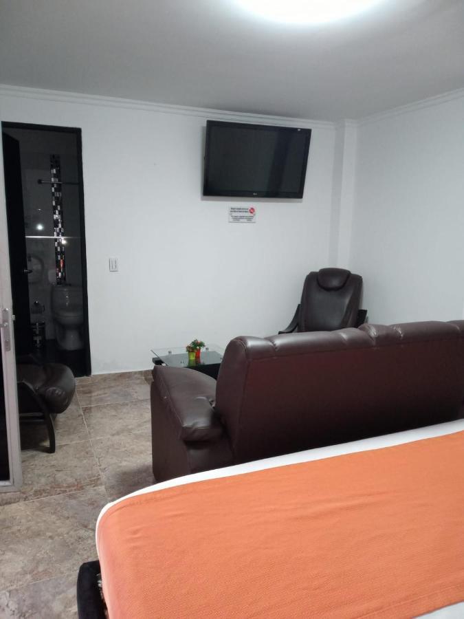 Confort Plaza Hotel Villavicencio Exteriör bild