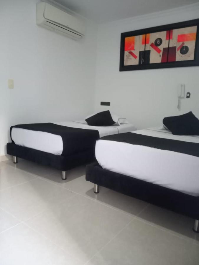 Confort Plaza Hotel Villavicencio Exteriör bild